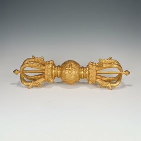 GOLDEN VAJRA PESTLE WITH INTRICATE DRAGON AND PATTERN CARVINGS
