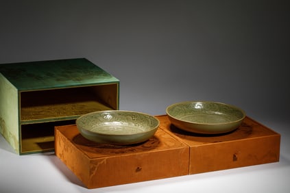 PAIR OF CELADON BOWLS WITH INTRICATE CARVINGS