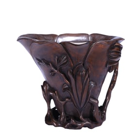 WOODEN CARVED VASE WITH FLORAL PATTERNS