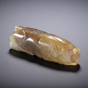 JADE PIG - HOLD CARVING