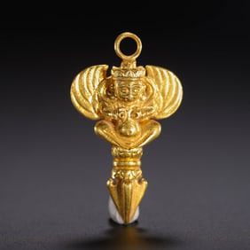 GOLD GARUDA - SHAPED PENDANT