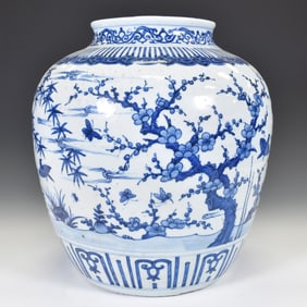 MING BLUE & WHITE THREE FIREND IN THE WINTER MOTIF JAR