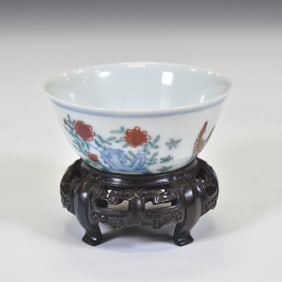 CHENGHUA DOUCAI CHICKEN CUP ON STAND