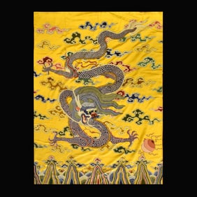  MAGNIFICENT CHINESE EMBROIDERED SILK DRAGON PANEL