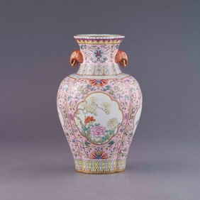QIANLONG LOBED BODY FAMILLE ROSE OPEN FACE AMPHORA VASE
