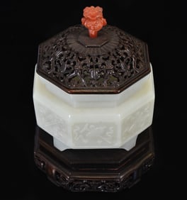 CHINESE WHITE JADE OCTAGONAL CENSER & CORAL FINIAL