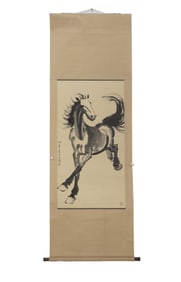1944 XU BEIHONG 徐悲鸿 GALLOPING HORSE SCROLL PAINTING