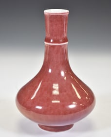 CHINESE RED MONOCHROME BOTTLE VASE