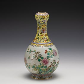 FAMILLE ROSE FLOWER GARLIC VASE