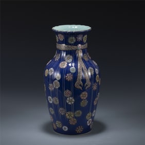 QING QIANLONG FAMILLE ROSE SACRIFICIAL BLUE BOTTLE