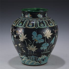 MING FAHUA PORCELAIN JAR