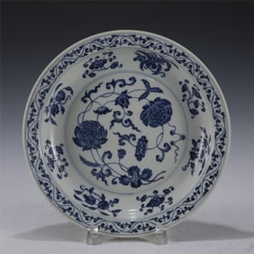 MING BLUE AND WHITE PLATE