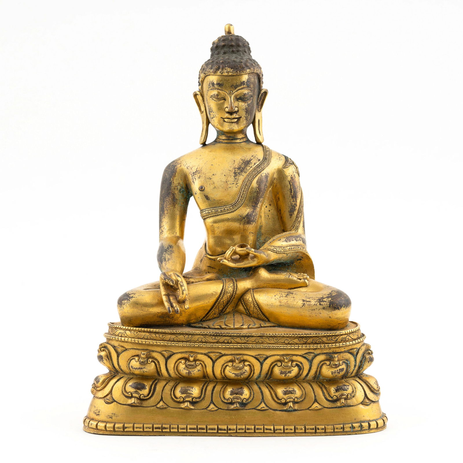 FINE QING DYNASTY SEATED GILT BRONZE BUDDHA (1 of 6)