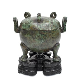 SHANG BRONZE LIDDED TRIPOD CENSER ON STAND