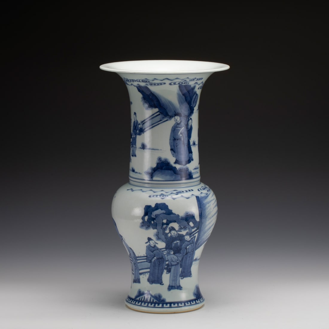 KANGXI BLUE & WHITE FIGURINE STATUE VASE (1 of 6)
