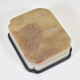 CHINESE JADE COVERED BOX WITH SCHOLAR & CLOUD SCROLL MOTIF