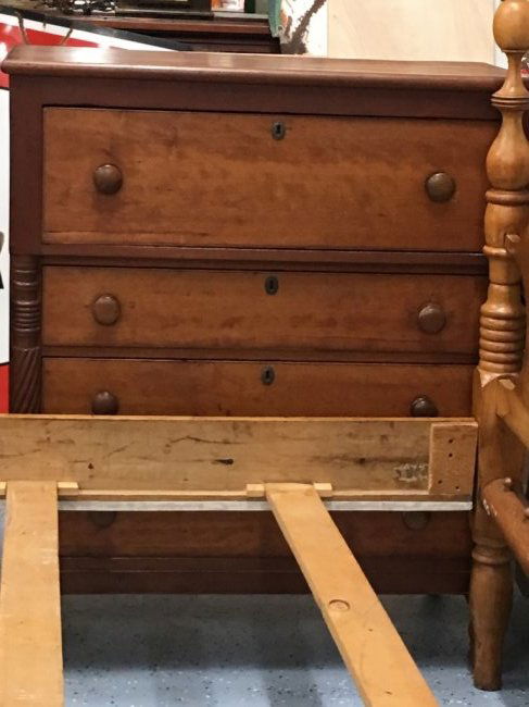 4 Drawer Oak Chest Of Drawers With Side Trim (1 of 1)
