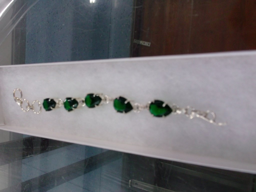 SS Dark Green Stone Bracelet (1 of 2)