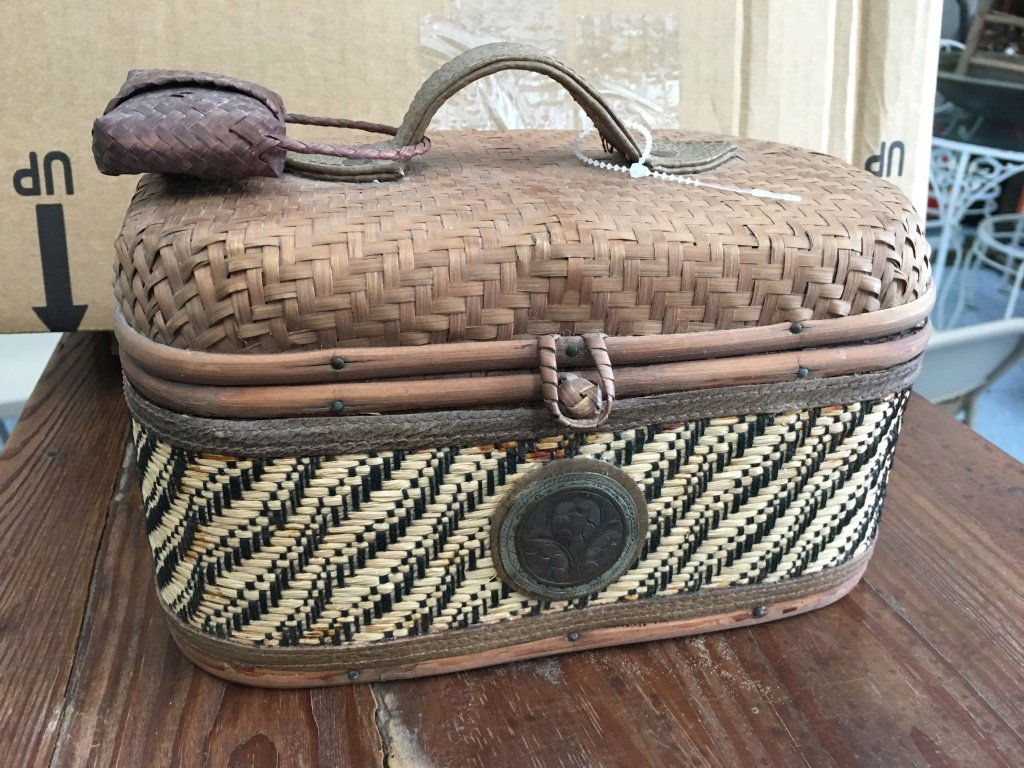 Antique Rice Bsket (1 of 2)