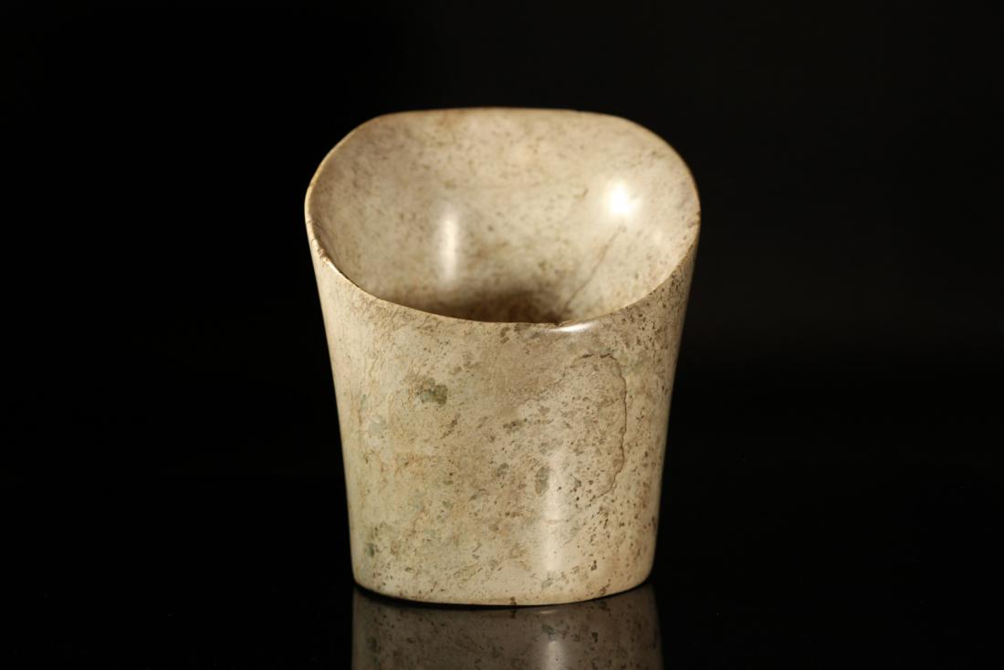 Hongshan Cuture - Horse Hoof Barrels: H:7/8 4in(12.5cm) W:1/8 4in(10.5cm) T:1/4 3in(8.3cm)