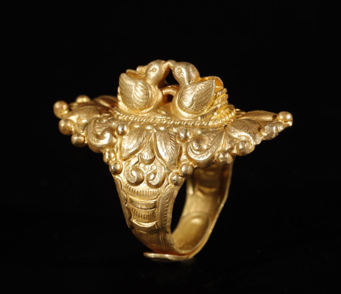 Liao Dynasty - Mandarin Duck Shaped Gold Ring (1 of 8)