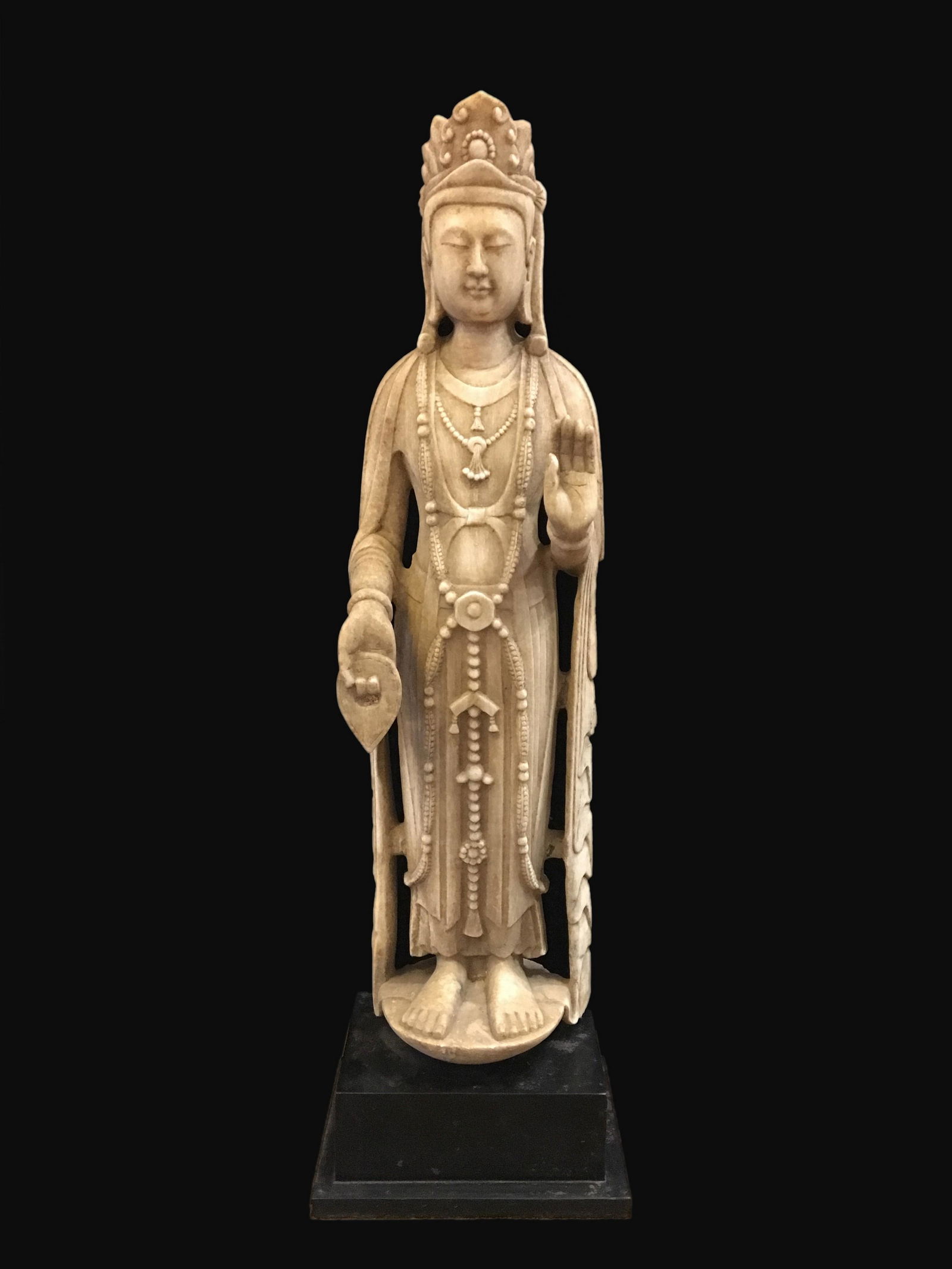 Northern Wei - White Stone Standing Bodhisattva Statue (1 of 16)