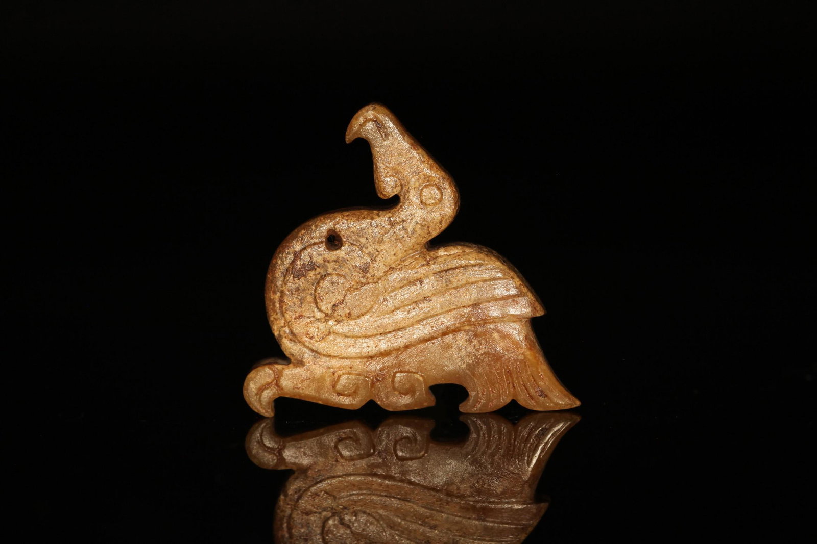 Western Zhou - Carved Jade Bird: L:5/8 1in(4.2cm) W:1/2 1in(3.8cm)