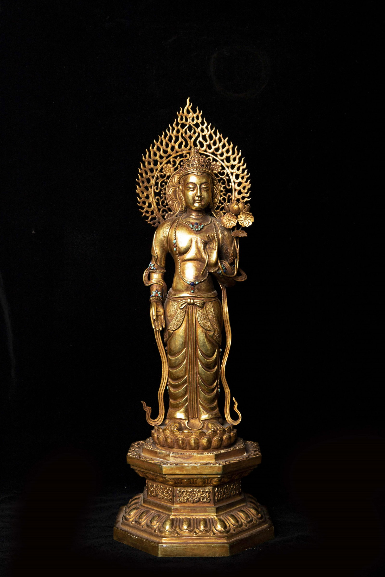 Tang Dynasty - Gilt Silver Buddha Statue (1 of 11)