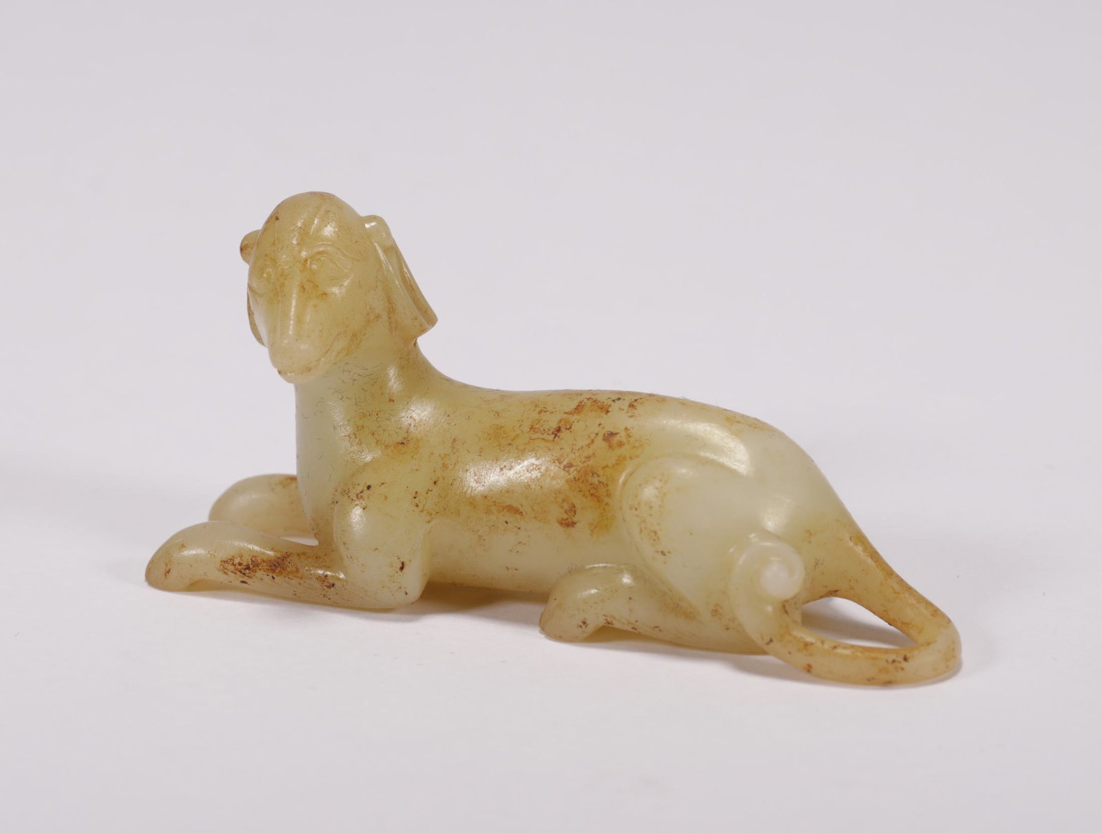 Yuan Dynasty Jade Dog: H: 1 3/8 in(3.5cm) L: 2 7/8 in(7.3cm) wt:45g