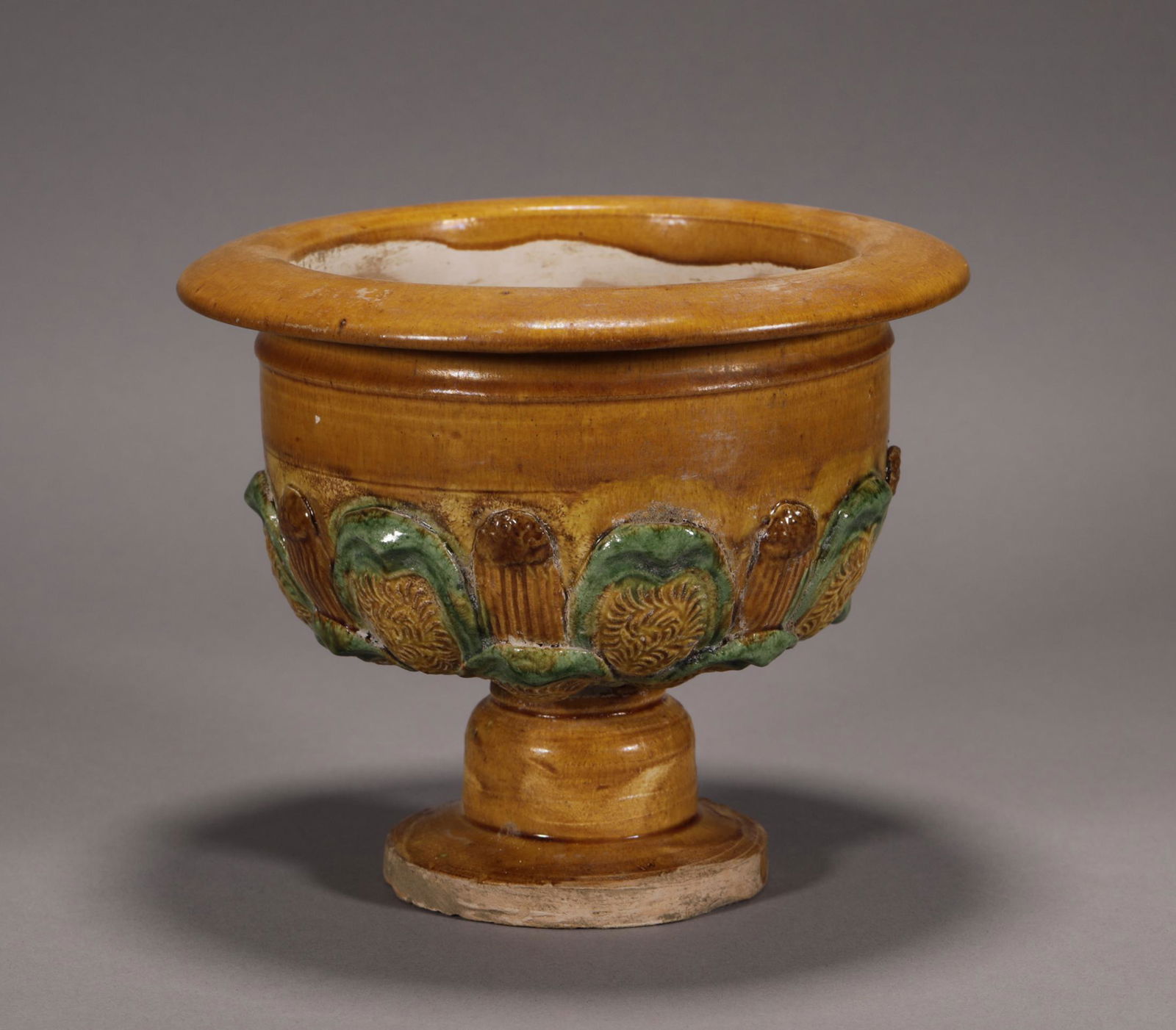 Song Dynasty Sancai Lotus Patterned Lamp (1 of 8)