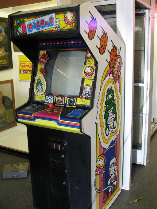 636 Atari Dig Dug Video Game Machine Jul 30 2006 Unique