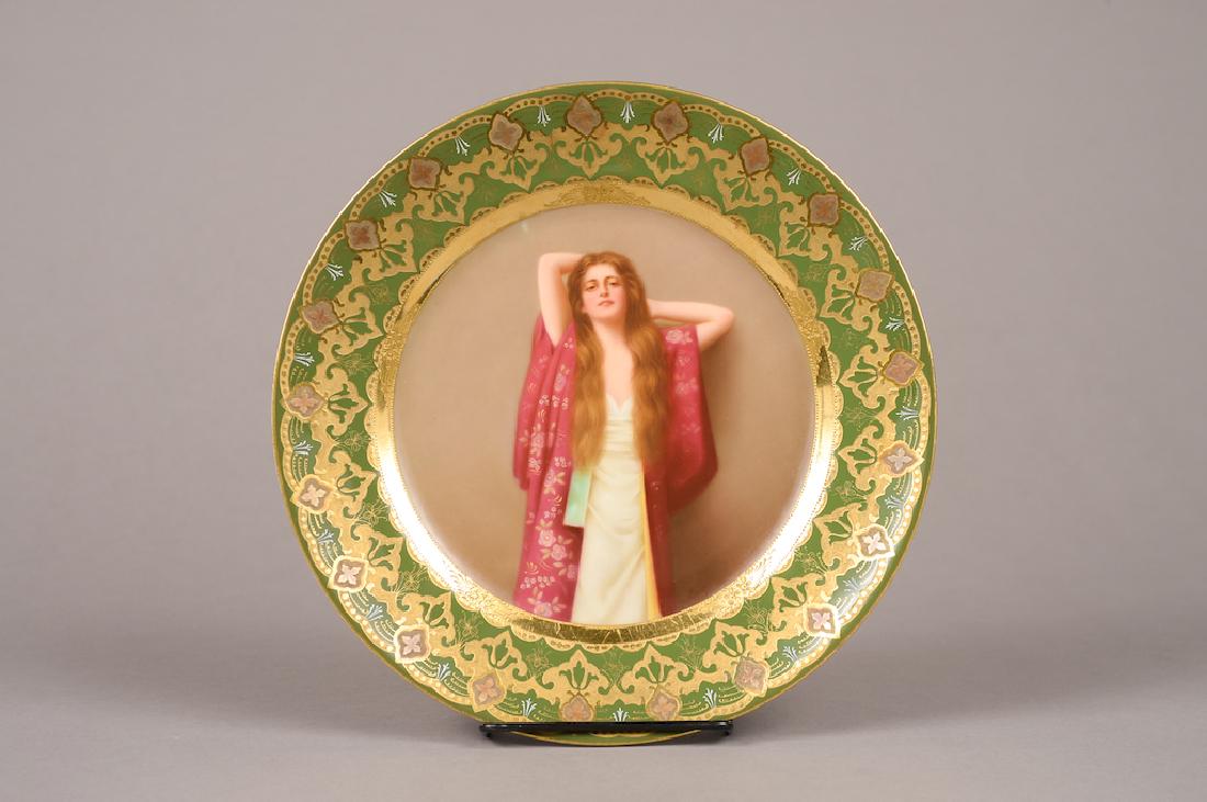 Royal Vienna portrait plate depicting a maiden. Signed (1 of 4)