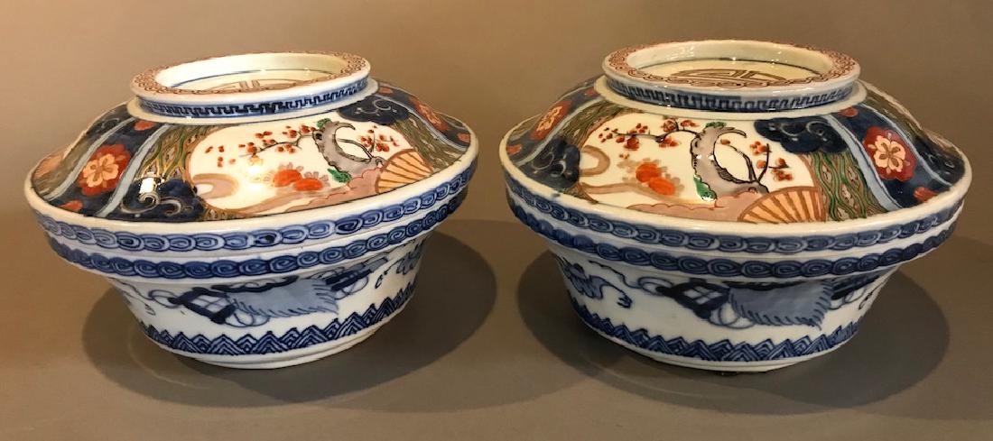 Two Japanese Imari Bowl & Covers (1 of 5)