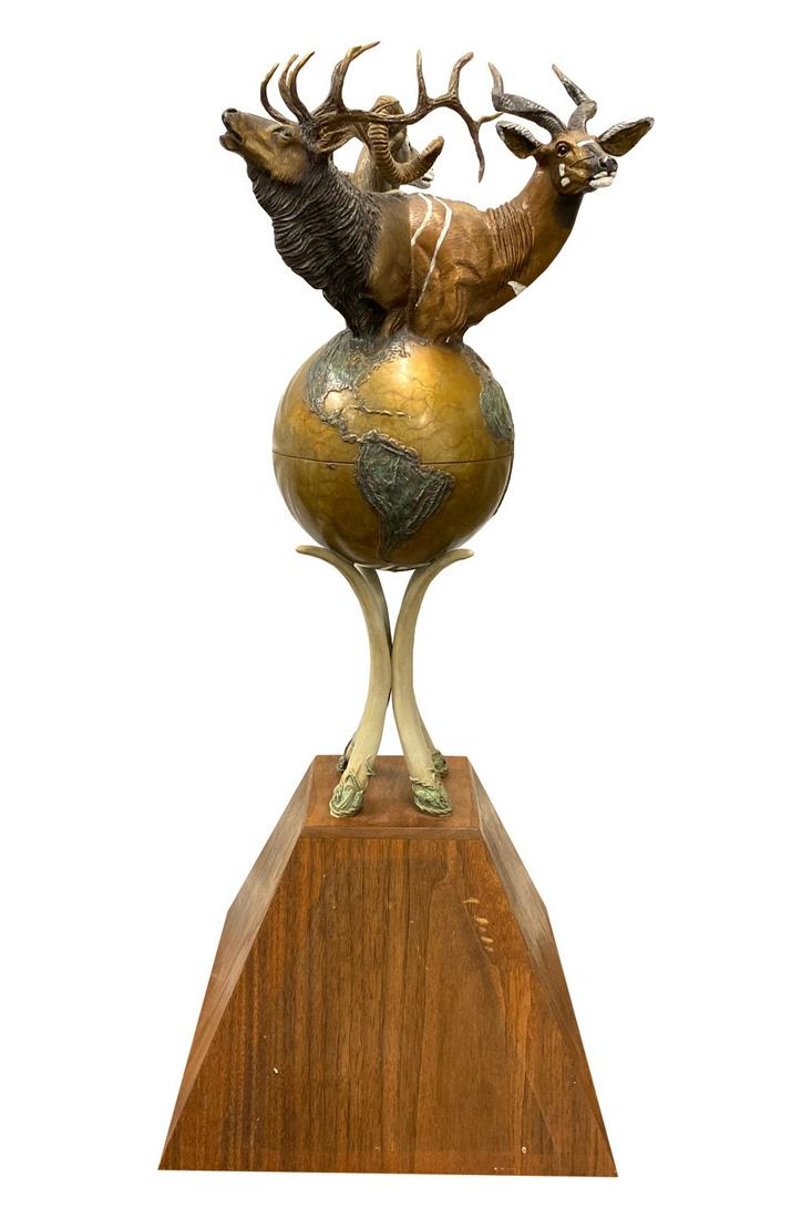 Fred Boyer Bronze Sculpture: Fred Boyer Bronze Sculpture, Dimensions approximately Height: 25" Width: 10.5" Depth: 10.5", Anatomically detailed sculptures admired for their elegance and timeless beauty that captures wildlife at i