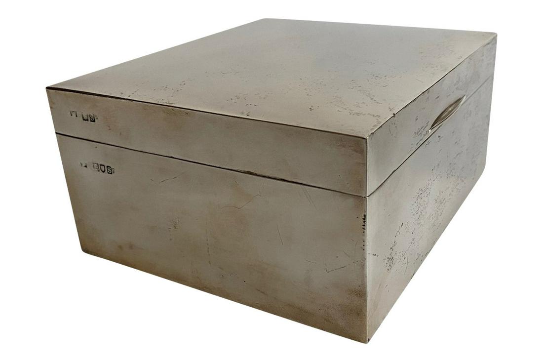 STERLING SILVER CIGAR HUMIDOR (1 of 3)