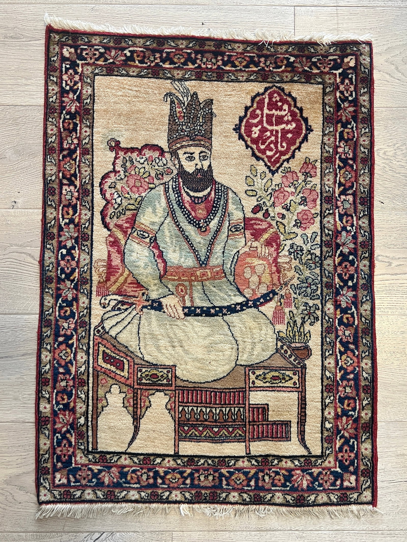 A PERSIAN KERMAN PICTORAL RUG, 19TH CENTURY: A PERSIAN KERMAN PICTORAL RUG, 19TH CENTURY