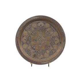 AN ANTIQUE INLAID SILVER SYRIAN OR EGYPTIAN COPPER DISH