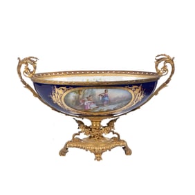 A FRENCH SEVRES STYLE GILT BRONZE MOUNTED CENTERPIECE, EARLY 20TH CENTURY