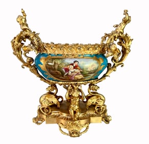 FRENCH SEVRES STYLE PORCELAIN AND ORMOLU JARDINI??RE. LATE 19TH CENTURY