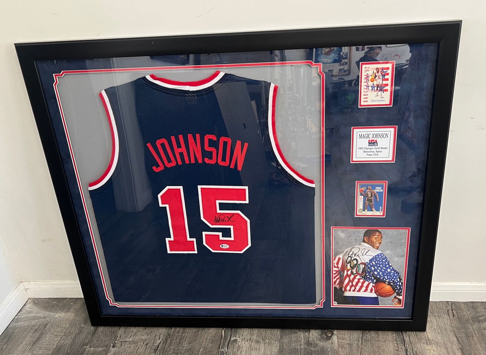 MAGIC JOHNSON DREAM TEAM PRO STYLE SIGNED JERSEY CERTIFIED BY BECKET (1 of 1)