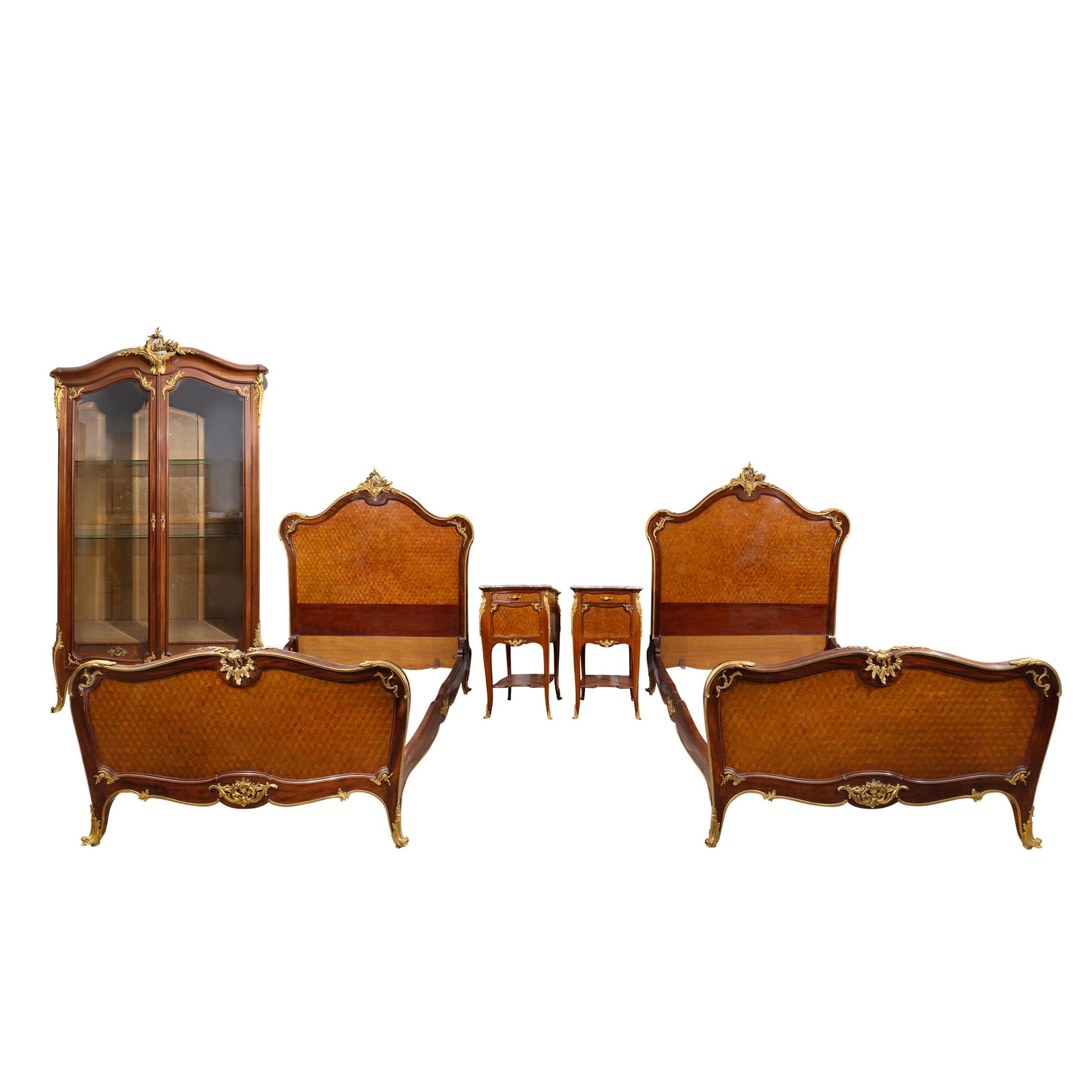 A RARE FRANCOIS LINKE LOUIS XV STYLE FIVE-PIECE BEDROOM SET, CIRCA 1905 (1 of 10)