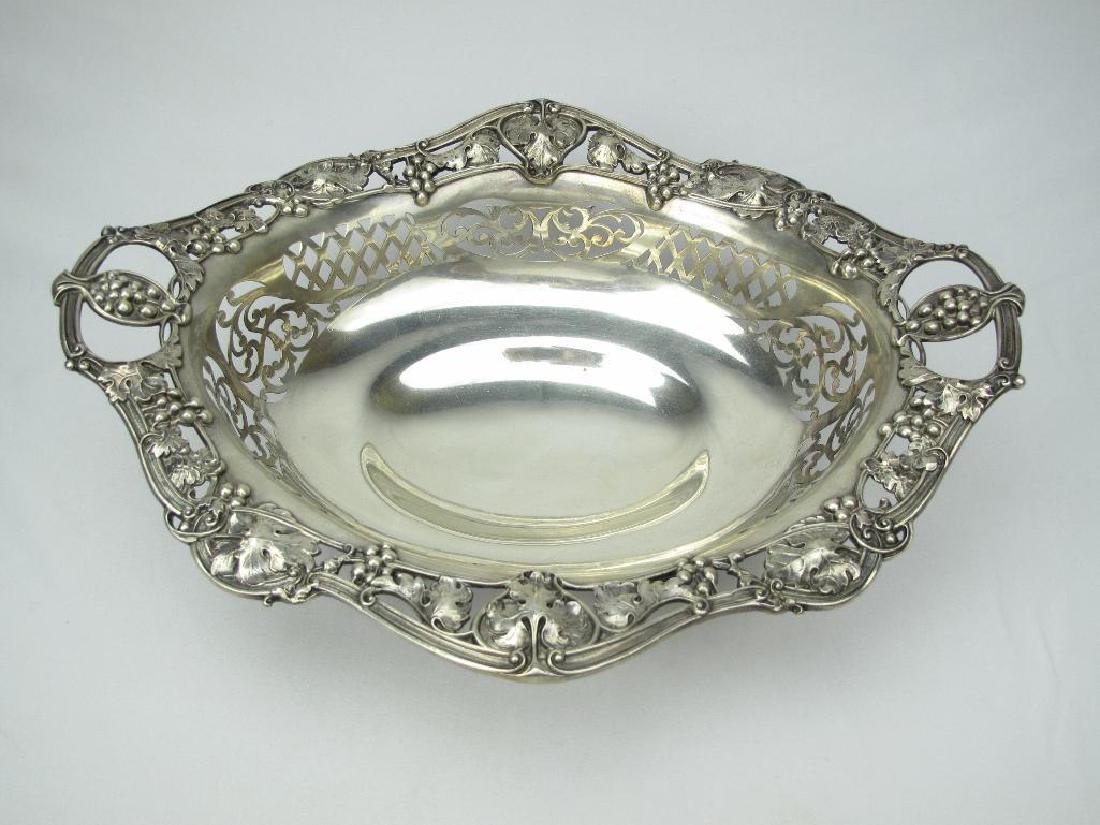 Large Gorham Sterling Silver Footed Fruit Bowl, Grapes (1 of 4)