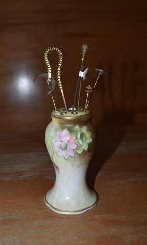 Antique Nippon Hat Pin Holder w 6 Pins (1 of 3)