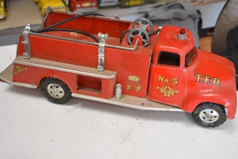 Vintage Tonka Fire Engine #5 (1 of 4)