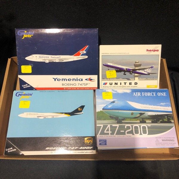 Four Diecast Model Airplanes 1:400 (1 of 1)