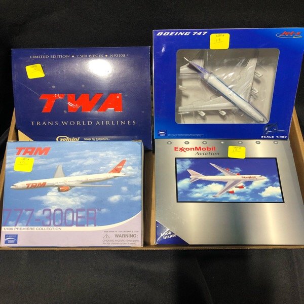 Four Diecast Model Airplanes 1:400 (1 of 1)