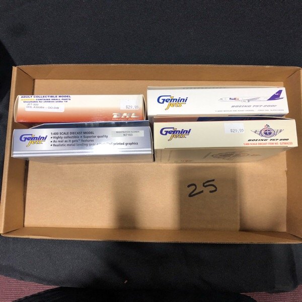 Four Diecast Model Airplanes 1:400 (1 of 2)