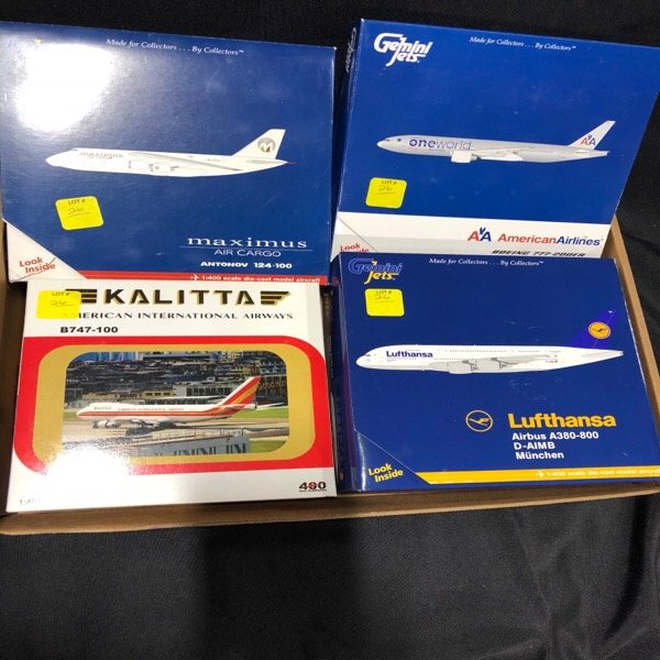 Four Diecast Model Airplanes 1:400 Kalitta (1 of 2)