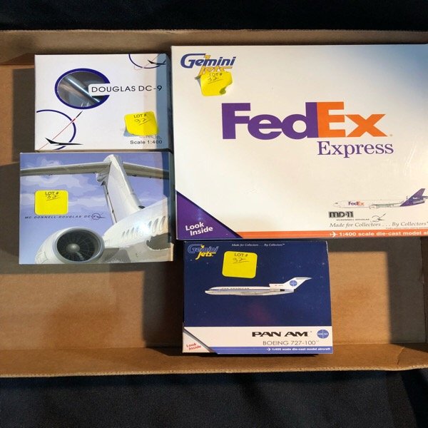 Four Diecast Model Airplanes 1:400 (1 of 2)