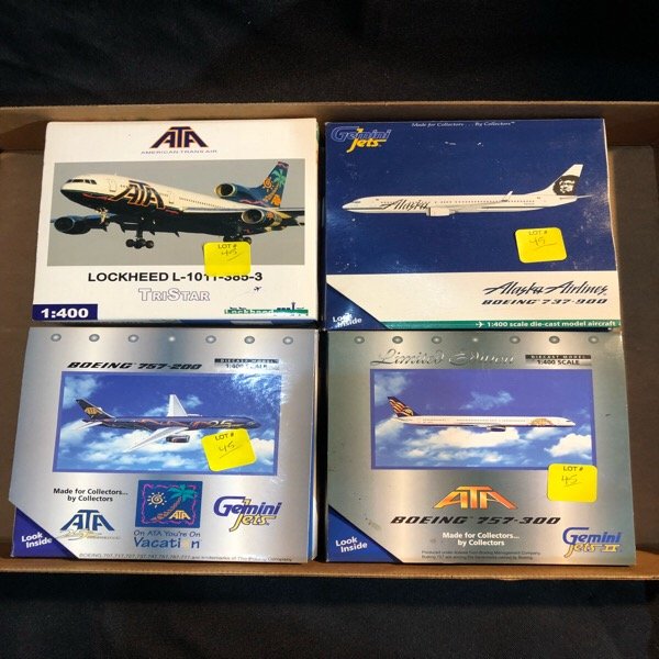 Four Diecast Model Airplanes 1:400 (1 of 2)